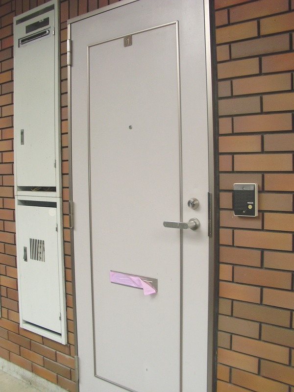 玄関　１Fのお部屋の写真です。
