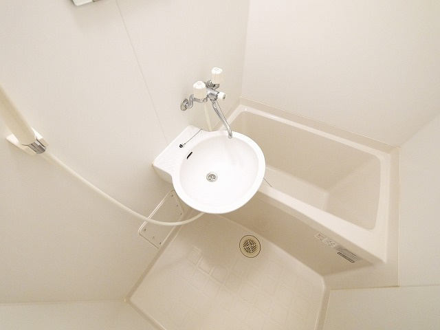 洗面設備　洗面所です