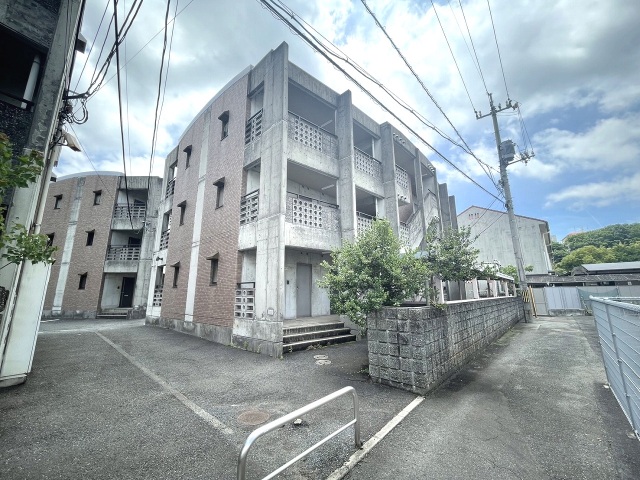 建物外観　2号棟外観写真♪