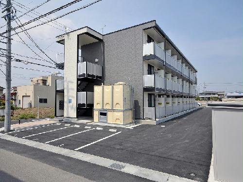 【レオパレス大安　一の建物外観】