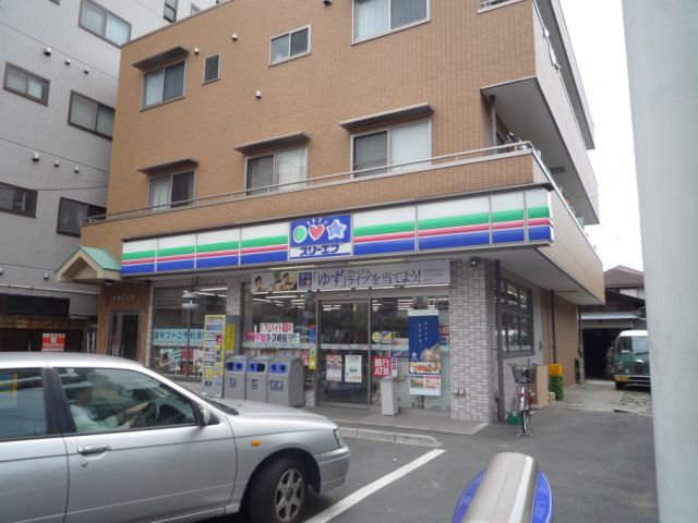 コンビニ　スリーエフ（コンビニ）まで330m