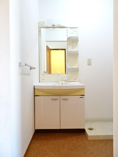 洗面設備　洗髪洗面化粧台