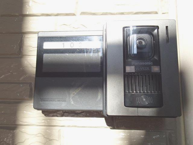 セキュリティ　モニター付きインターホン