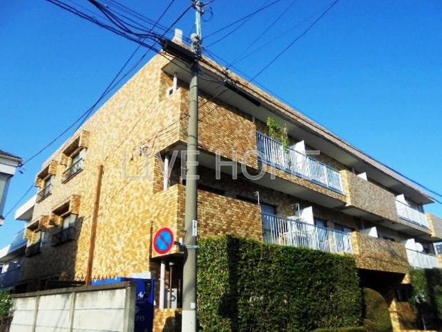 中野区東中野のマンションの建物外観