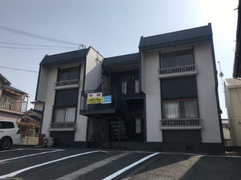 姫路市広畑区才のアパートの建物外観