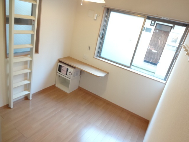 居室・リビング　2.0帖ロフト付デザイナーズ