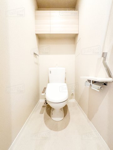 トイレ　嬉しい温水洗浄便座付き♪