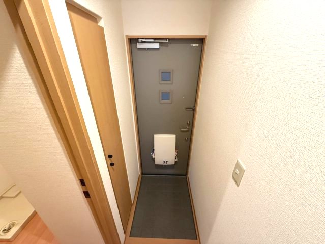玄関　シンプルで使いやすい玄関です