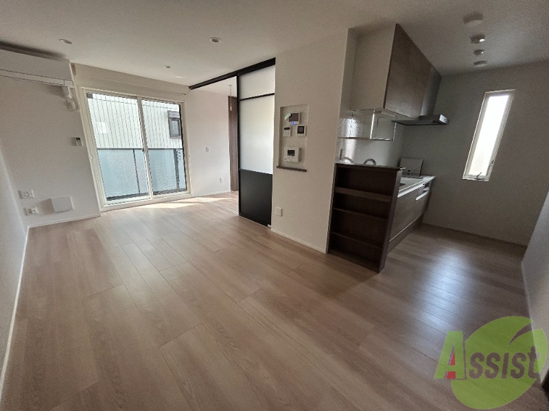 居室・リビング　１２．１帖のリビングです。広々としていますね。