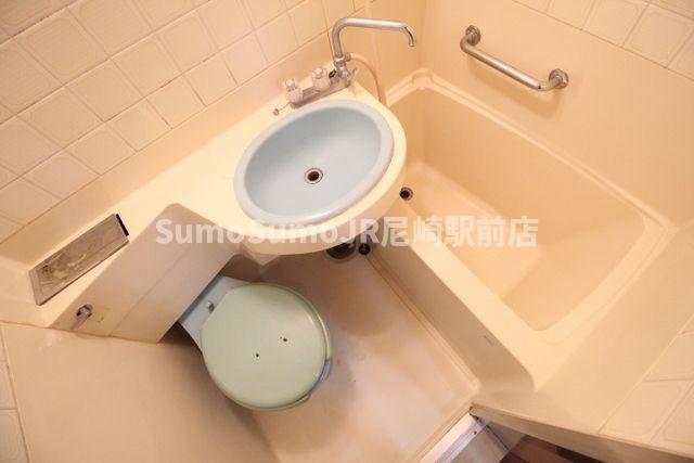 洗面設備　使いやすい洗面所です