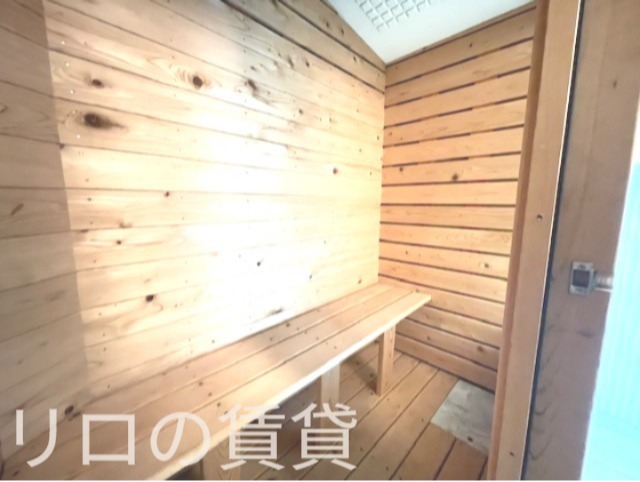 バス・シャワールーム　サウナ室
