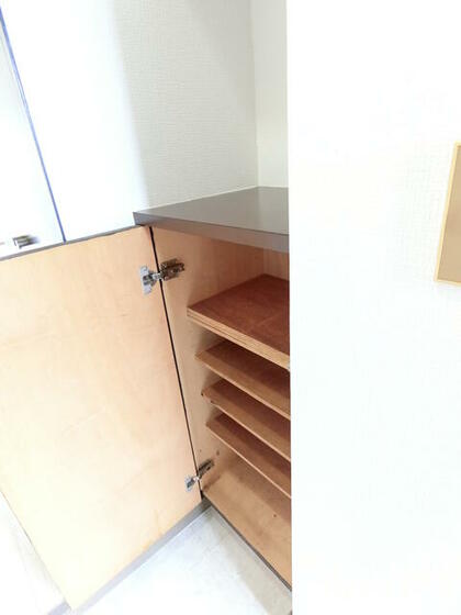 収納　シューズボックス