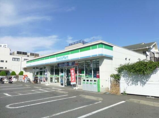 コンビニ　ファミリーマートサンズ相模台五丁目店（コンビニ）まで449m