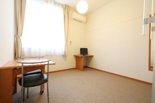 居室・リビング　SECOM完備（無料）により24時間安心の住空間をご提供