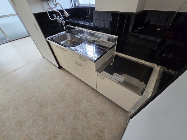 キッチン　ハイネス桜山