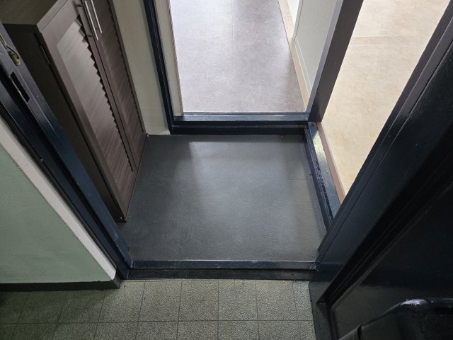 玄関　ハイネス桜山