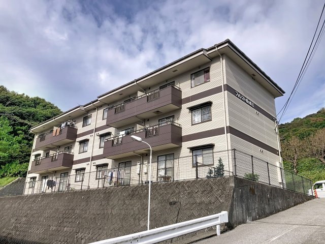 建物外観　現況が相違する場合は現況を優先致します。2025年11月撮影