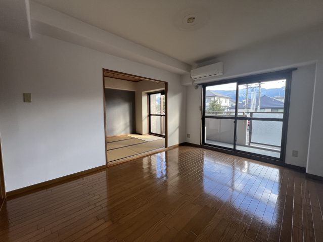 居室・リビング　リビング