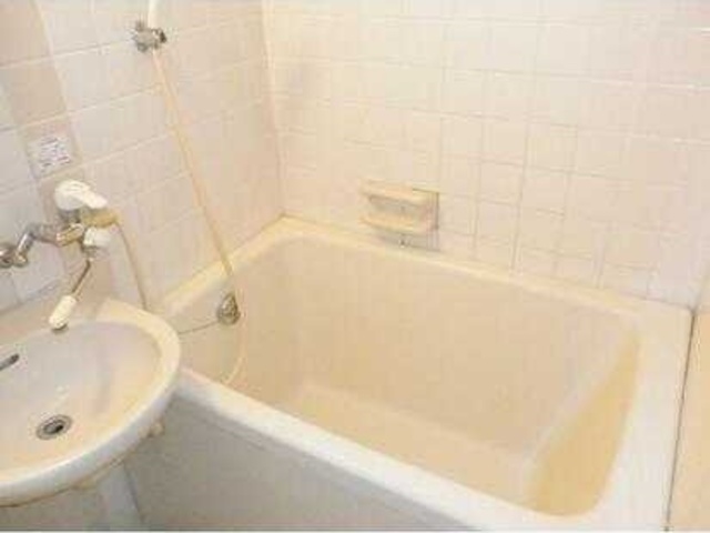 バス・シャワールーム　※別部屋参考写真