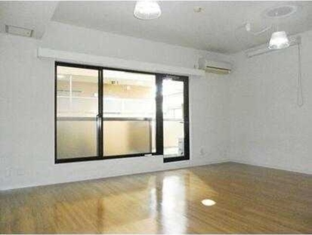 居室・リビング　※別部屋参考写真