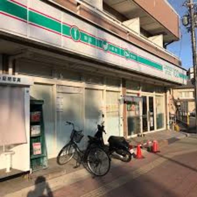 コンビニ　ローソンストア100伏見駅前店（コンビニ）まで161m
