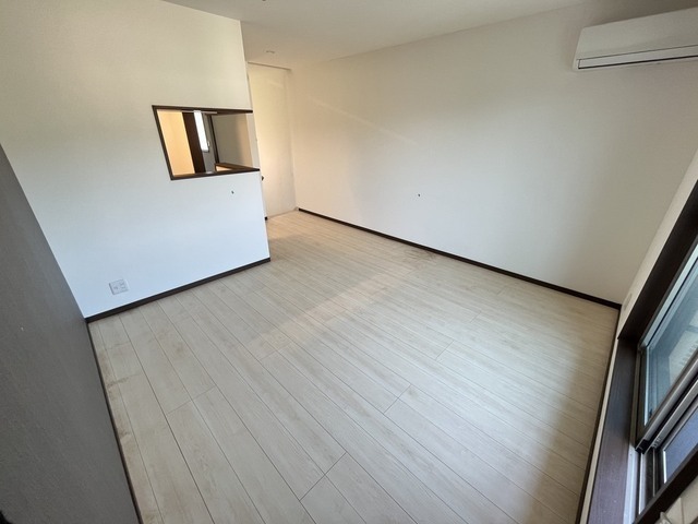 居室・リビング　別号室の写真です