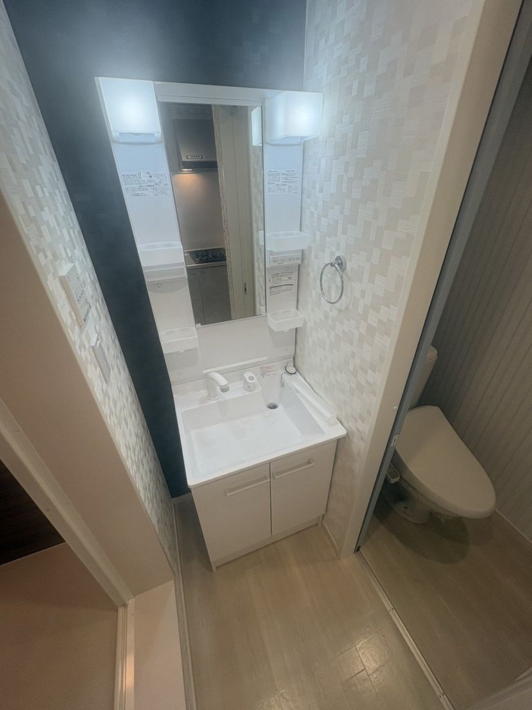 洗面設備　別部屋参照　現状優先