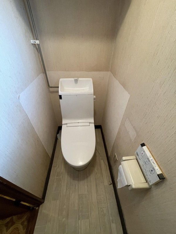 トイレ　トイレ