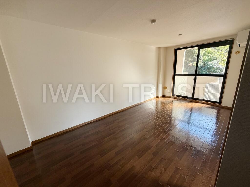 居室・リビング　キッチンが独立していてリビングが広々と使えます