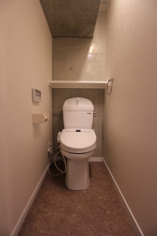 トイレ　清潔感のあるトイレですね　別室参考写真