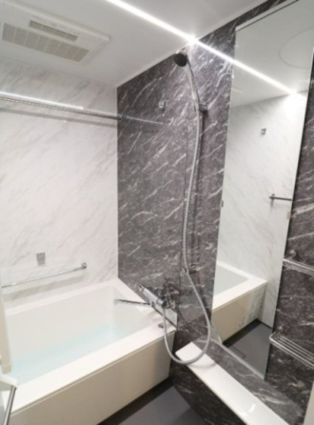 バス・シャワールーム　風呂