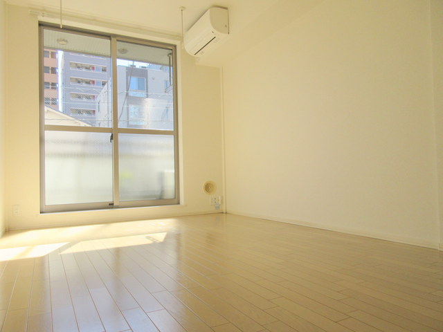 居室・リビング　★明るい綺麗なお部屋です★