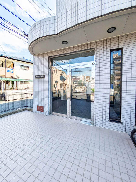 エントランス　エントランス