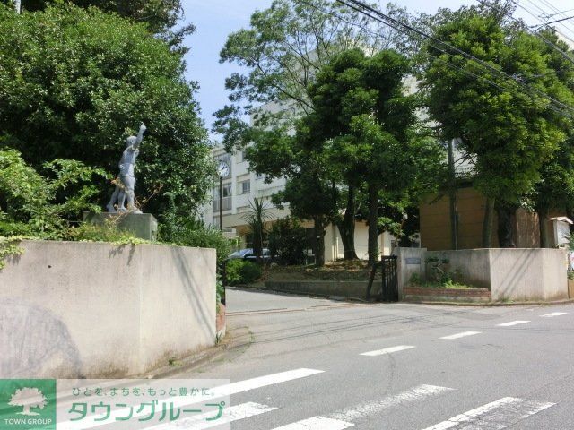小学校　千葉市立さつきが丘東小学校（小学校）まで694m