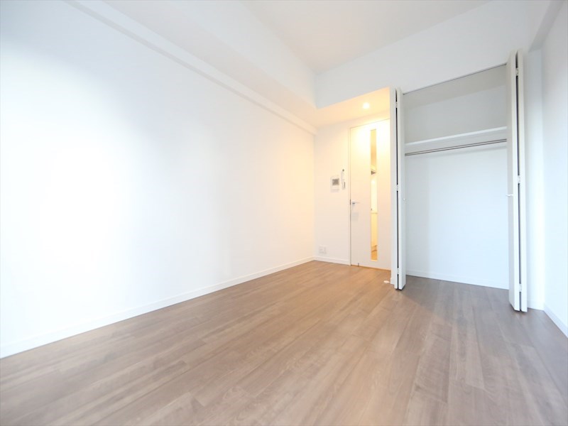 居室・リビング　洋室7.9帖　クローゼット付（収納充実してます）