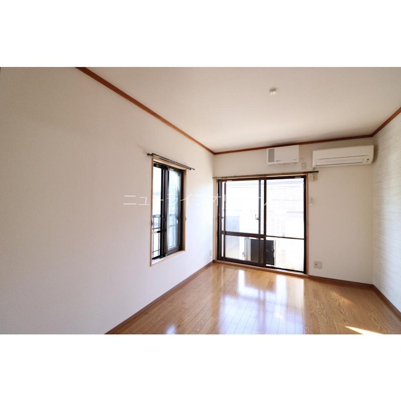 居室・リビング　6.0帖の洋室です。