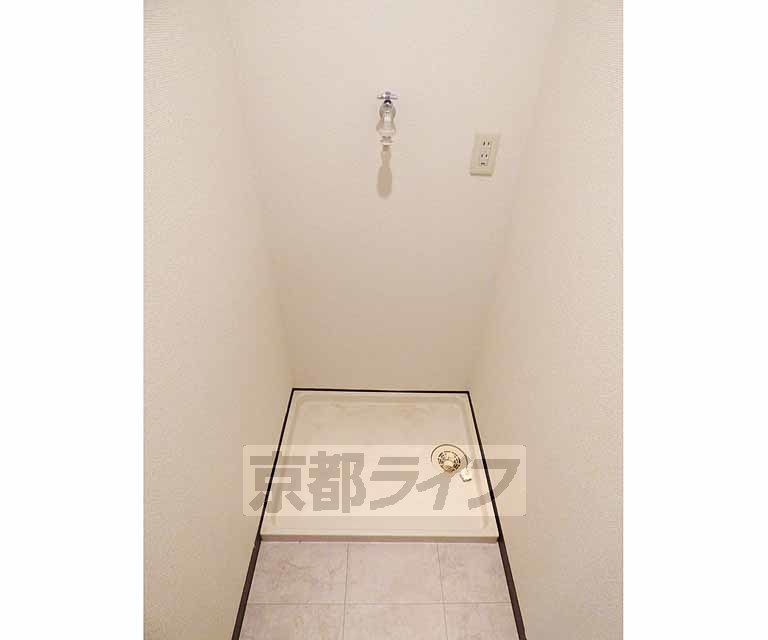 その他設備　室内洗濯機置きです。