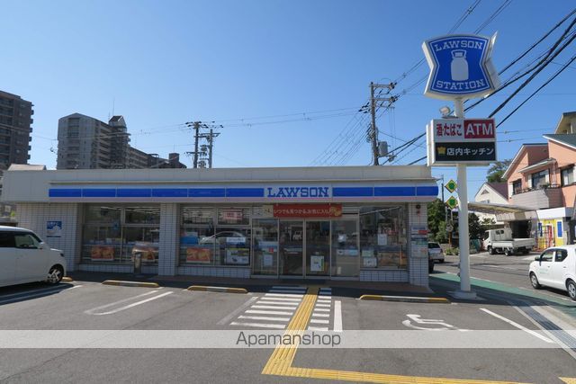 コンビニ　ローソン（コンビニ）まで895m