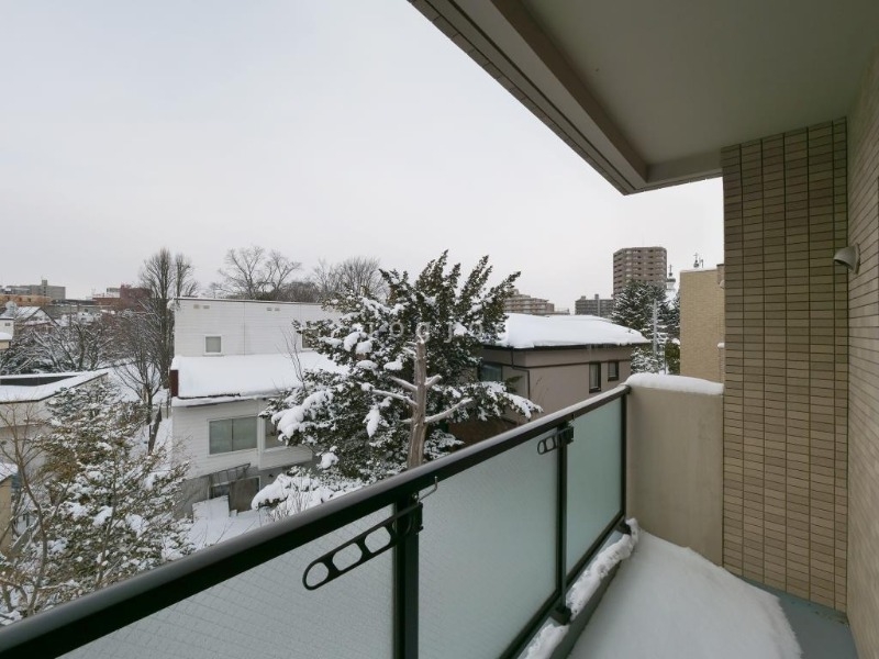 バルコニー　ワイドバルコニー