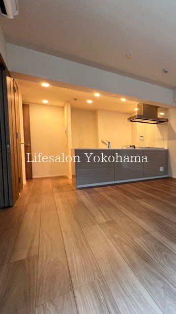 居室・リビング　エントランス