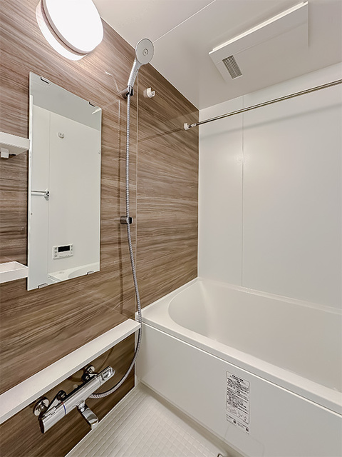 バス・シャワールーム　※写真は同タイプ住戸です。