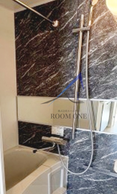 バス・シャワールーム　お風呂です。