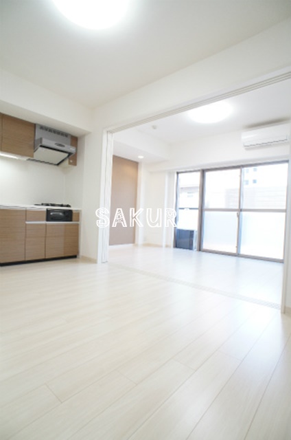 居室・リビング　開放感のある室内♪