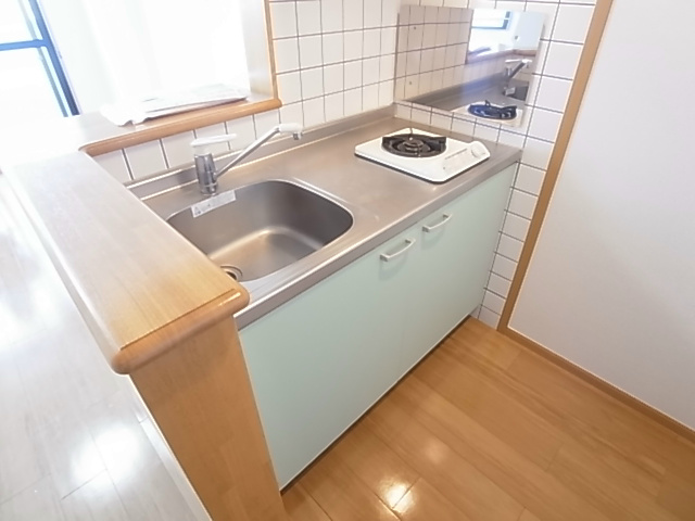 キッチン　同一物件別部屋