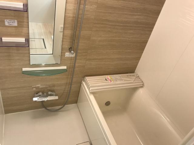 バス・シャワールーム　バス