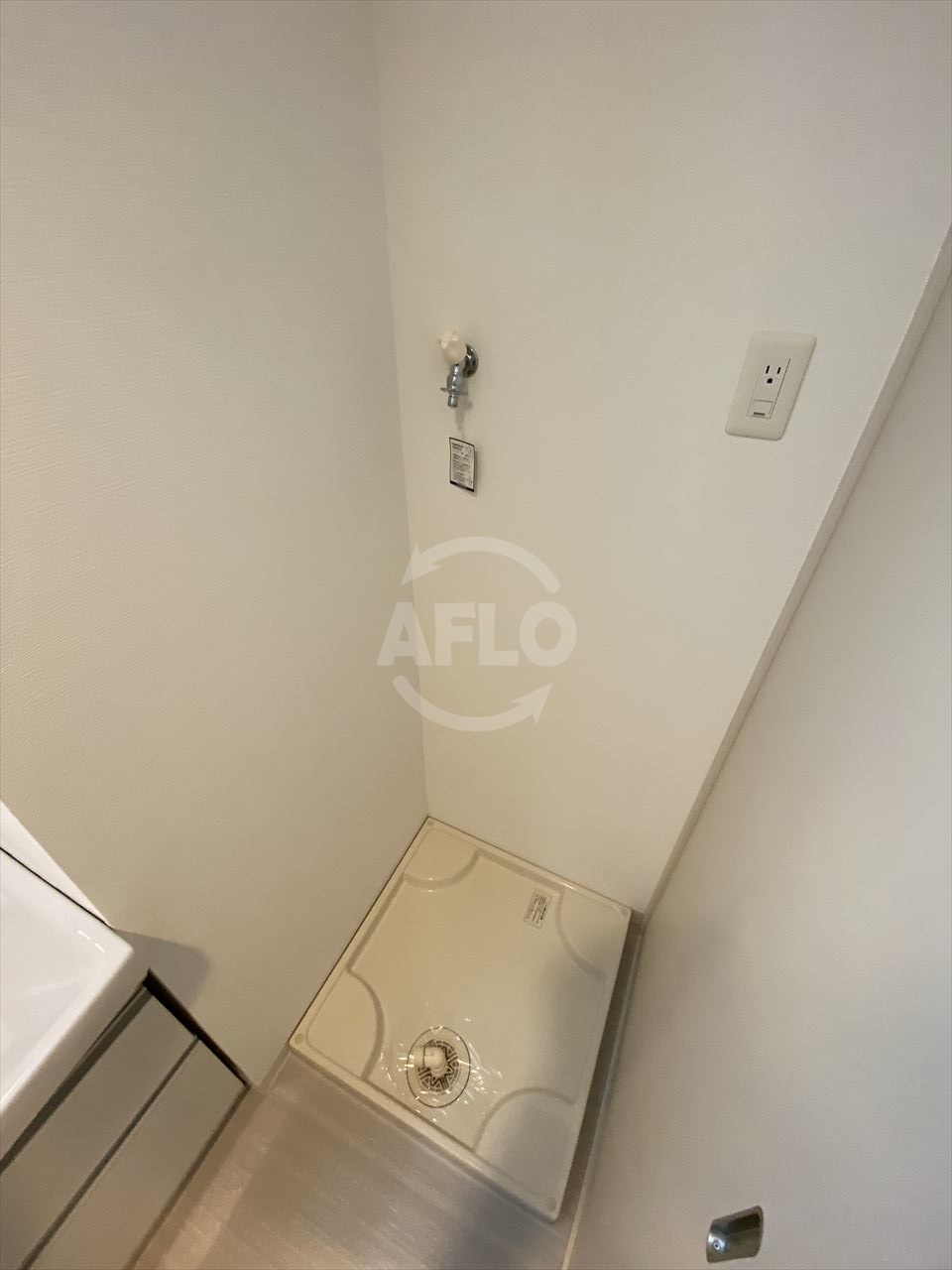 洗面設備　LaCASA京橋（ラカーサ京橋）　室内洗濯機置場