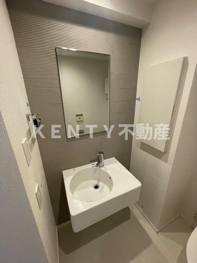 洗面設備　独立洗面化粧台付き