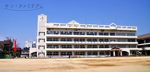 小学校　豊橋市立松山小学校（小学校）まで1182m