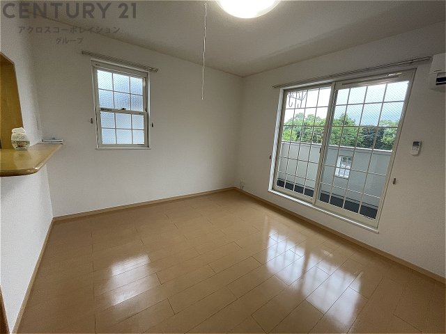 居室・リビング　エアコン付きで初期費用を抑えられます♪