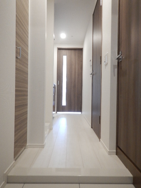 玄関　収納もある玄関です